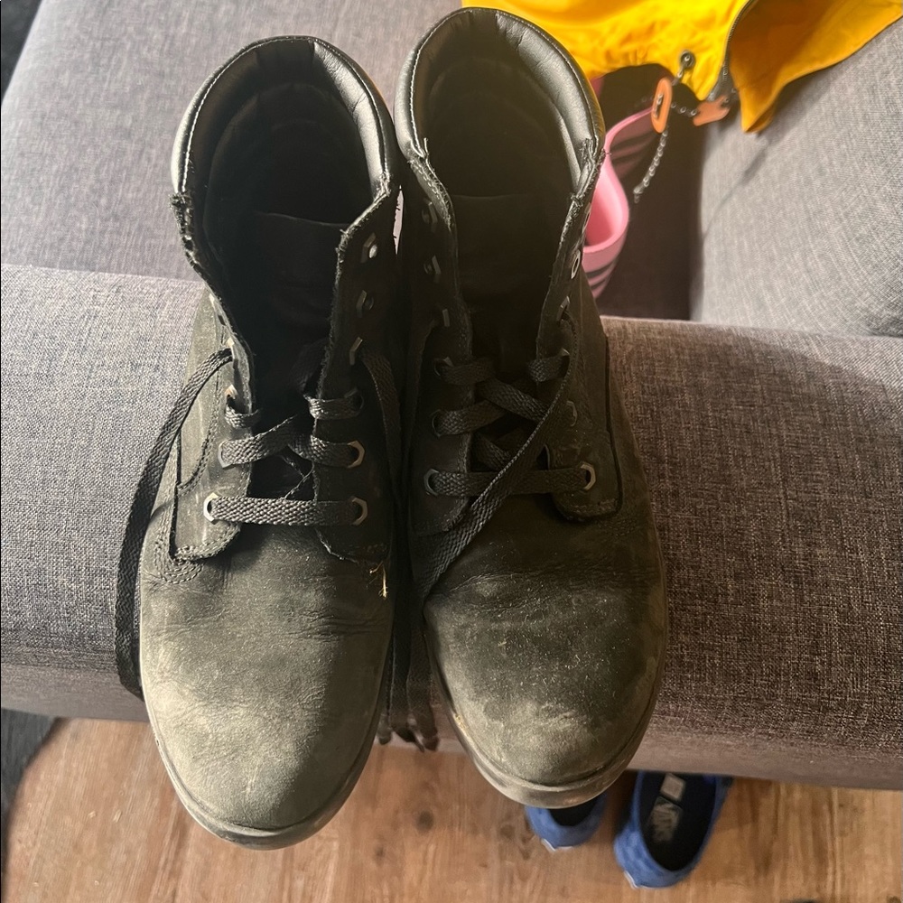 Timberland shoes size 8